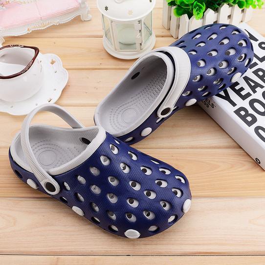 Wholesale and Cheap Holes in The Holes in The Slipper Sandals