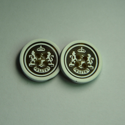 China Manufacturer Polyester Resin Plastic Button for Garment