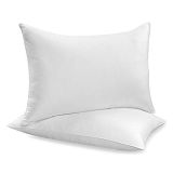 Universal Bedding Super Plush Pillow Dust Mite Resistant Down Alternative Pillow