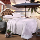 Luxury High Quality Silk Filling Duvet/Comforter with 300tc Cotton Cover