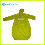 Unisex Long Sleeve Polyester PVC Raincoat (RPY-044)