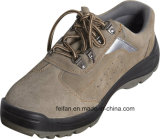 Casual Safety Shoe with Suede Leather Upper and Rubber Solo